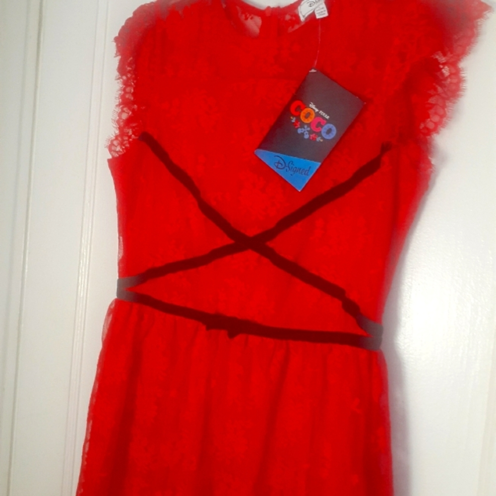 girls new with tags Disney dress size 10-12